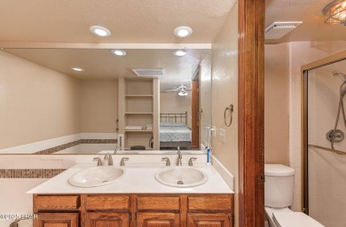 This lovely condo is located by the lakeside and is just a short on London Bridge Golf Course in Arizona - for sale on GolfHomes.com, golf home, golf lot