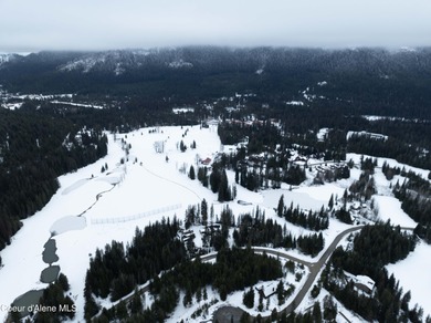 This beautiful single-level home sits on the Priest Lake Golf on Priest Lake Golf and Tennis Club in Idaho - for sale on GolfHomes.com, golf home, golf lot