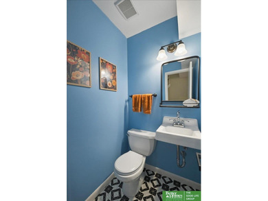 Martin Gray, M: , Marty.gray,   - End-unit townhome style condo on Oak Hills Country Club in Nebraska - for sale on GolfHomes.com, golf home, golf lot