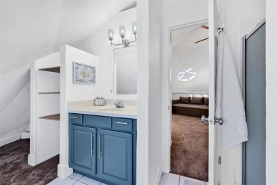 Unique lakefront home with nice updates, two bedrooms and  2 on Lake Kiowa Golf Course in Texas - for sale on GolfHomes.com, golf home, golf lot