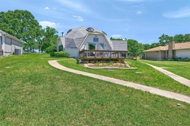 Unique lakefront home with nice updates, two bedrooms and  2 on Lake Kiowa Golf Course in Texas - for sale on GolfHomes.com, golf home, golf lot