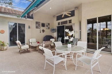 TAKE A SECOND LOOK!NEW ROOF & GUTTERS FEB. 2025! NEW SS OVEN on PGA Golf Club in PGA Village in Florida - for sale on GolfHomes.com, golf home, golf lot