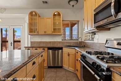 Welcome to 920 Vista Del Sol Ct, a stunning 2,119 SF two-story on The Oasis Golf Club in Nevada - for sale on GolfHomes.com, golf home, golf lot