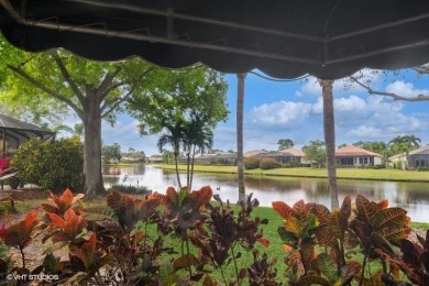TAKE A SECOND LOOK!NEW ROOF & GUTTERS FEB. 2025! NEW SS OVEN on PGA Golf Club in PGA Village in Florida - for sale on GolfHomes.com, golf home, golf lot