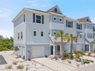 Immaculate and move-in ready, this 2-bedroom, 2.5-bath townhome on Lost Key Golf Club in Florida - for sale on GolfHomes.com, golf home, golf lot