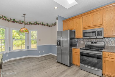 If you've been looking for a nice home in a cul de sac, located on Brunswick Plantation and Golf Resorts in North Carolina - for sale on GolfHomes.com, golf home, golf lot