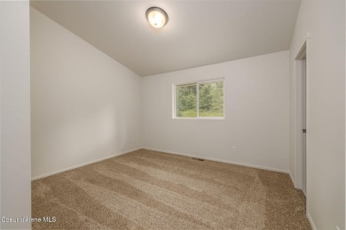 Spacious and Move-In Ready New Construction Home in Sought-After on Stoneridge Golf Club in Idaho - for sale on GolfHomes.com, golf home, golf lot