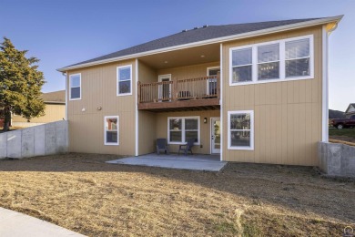 Almost new, well constructed huge home in the Rockfire on Lake Shawnee Golf Course in Kansas - for sale on GolfHomes.com, golf home, golf lot