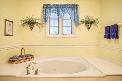 You are only a Chip Away from this fabulous move-in ready on Ponce De Leon Golf Course in Arkansas - for sale on GolfHomes.com, golf home, golf lot