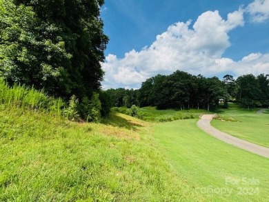 A GOLFER'S DREAM come true overlooking the 17th. hole at on Cleghorn Plantation Golf Club in North Carolina - for sale on GolfHomes.com, golf home, golf lot