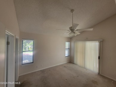 Fantastic 2 bedroom/ 2 bath Town home, single level located in on Antelope Hills Golf Courses in Arizona - for sale on GolfHomes.com, golf home, golf lot