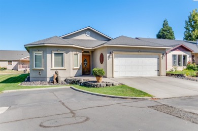 Custom scenic golf course home with stunning upgrades designed on Sun Willows in Washington - for sale on GolfHomes.com, golf home, golf lot