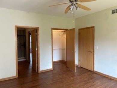 Welcome to this beautifully UPDATED 1267 sq. ft., 2-bedroom, 1 on The Links at Carillon in Illinois - for sale on GolfHomes.com, golf home, golf lot