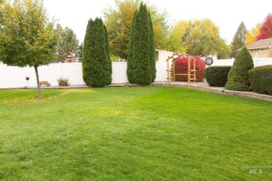 Impeccably kept home and amazing yard close to Purple Sage Golf on Purple Sage Golf Course in Idaho - for sale on GolfHomes.com, golf home, golf lot