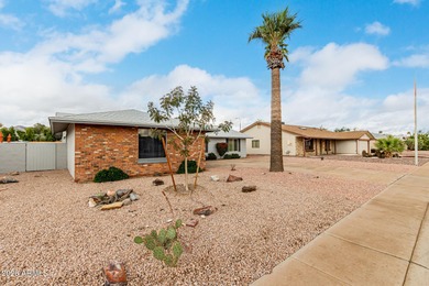 Step through the double entry doors into a comfortable on Ahwatukee Country Club in Arizona - for sale on GolfHomes.com, golf home, golf lot