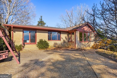 Move-in ready and completely renovated, this 3-bedroom, 2-bath on Chattahoochee Golf Course in Georgia - for sale on GolfHomes.com, golf home, golf lot