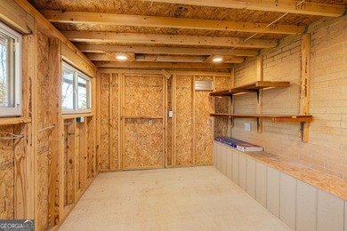 Move-in ready and completely renovated, this 3-bedroom, 2-bath on Chattahoochee Golf Course in Georgia - for sale on GolfHomes.com, golf home, golf lot