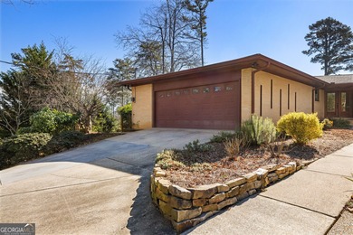 Move-in ready and completely renovated, this 3-bedroom, 2-bath on Chattahoochee Golf Course in Georgia - for sale on GolfHomes.com, golf home, golf lot