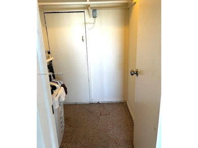 !!MOTIVATED SELLER - BRIGHT & PEACEFUL 2/1 FIRST-FLOOR CONDO!! on Leisureville Community Association in Florida - for sale on GolfHomes.com, golf home, golf lot