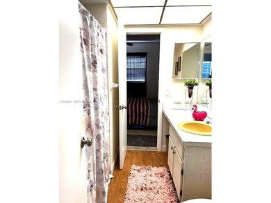 !!MOTIVATED SELLER - BRIGHT & PEACEFUL 2/1 FIRST-FLOOR CONDO!! on Leisureville Community Association in Florida - for sale on GolfHomes.com, golf home, golf lot