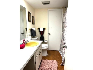 !!MOTIVATED SELLER - BRIGHT & PEACEFUL 2/1 FIRST-FLOOR CONDO!! on Leisureville Community Association in Florida - for sale on GolfHomes.com, golf home, golf lot
