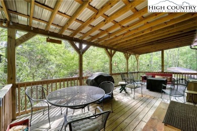 Adorable one bedroom, one bath Green River Cabin in the resort on Land Harbor Golf Course in North Carolina - for sale on GolfHomes.com, golf home, golf lot