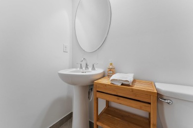 SELLER OFFERING $5,000 BUYER CREDIT -- Limited Time Only!Welcome on  in Florida - for sale on GolfHomes.com, golf home, golf lot