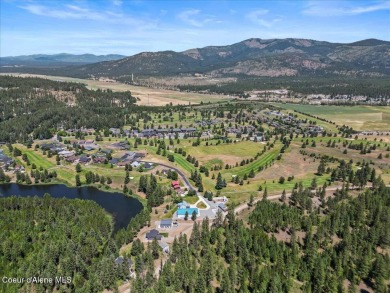 This great home sits on the Stoneridge Golf Course over looking on Stoneridge Golf Club in Idaho - for sale on GolfHomes.com, golf home, golf lot