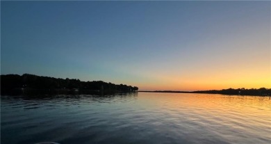 Make that dream of owning a lake property come true! Discover on Linn Valley Lakes - Deer Trace Golf Course in Kansas - for sale on GolfHomes.com, golf home, golf lot