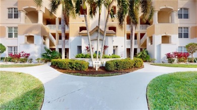 Beautiful 2 bed/2 bath *Stratford* golf condo overlooks the golf on Lexington Country Club in Florida - for sale on GolfHomes.com, golf home, golf lot