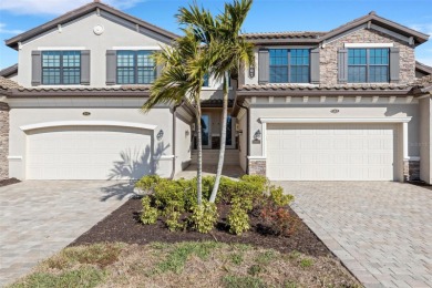 Grab your Flip-Flops or Golf Shoes AND Move Right In! Your dream on Lakewood National Golf Club in Florida - for sale on GolfHomes.com, golf home, golf lot