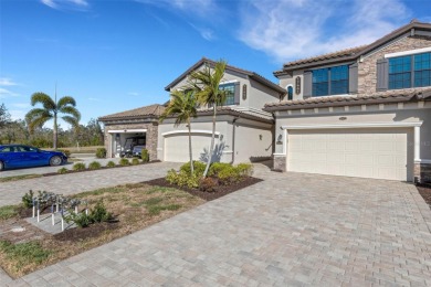Grab your Flip-Flops or Golf Shoes AND Move Right In! Your dream on Lakewood National Golf Club in Florida - for sale on GolfHomes.com, golf home, golf lot
