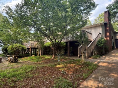 Updated Golf Course Home!This alluring 2,965 SF home is ideally on Marion Lake Club in North Carolina - for sale on GolfHomes.com, golf home, golf lot