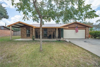 Beautifully updated 3-bedroom, 2-bath home located in a quiet on Alice Municipal Golf Course in Texas - for sale on GolfHomes.com, golf home, golf lot