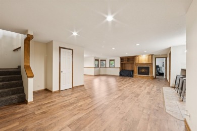 This beautifully updated Reflection Ridge ranch offers an ideal on Reflection Ridge Golf Club in Kansas - for sale on GolfHomes.com, golf home, golf lot