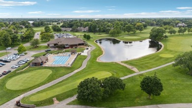 This beautifully updated Reflection Ridge ranch offers an ideal on Reflection Ridge Golf Club in Kansas - for sale on GolfHomes.com, golf home, golf lot