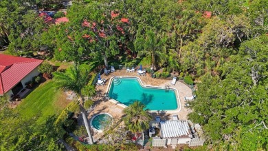 MOVE IN READY!! Discover the perfect blend of comfort and on IMG Academies Golf and Country Club in Florida - for sale on GolfHomes.com, golf home, golf lot