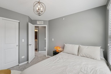 Welcome to this beautifully upgraded 3-bedroom, 3-story corner on Seven Bridges Golf Club in Illinois - for sale on GolfHomes.com, golf home, golf lot