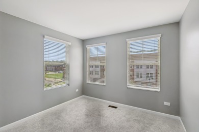 Welcome to this beautifully upgraded 3-bedroom, 3-story corner on Seven Bridges Golf Club in Illinois - for sale on GolfHomes.com, golf home, golf lot