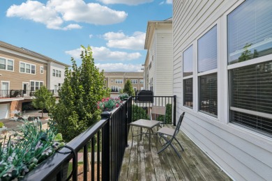 Welcome to this beautifully upgraded 3-bedroom, 3-story corner on Seven Bridges Golf Club in Illinois - for sale on GolfHomes.com, golf home, golf lot