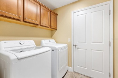 ROOM FOR A POOL! GORGEOUS 3 Bedroom, 2 Bath LILY DESIGNER 2154 on Pennbrooke Fairways in Florida - for sale on GolfHomes.com, golf home, golf lot