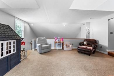 Don't miss this opportunity to live in the desirable Scioto on Scioto Reserve Golf and Athletic Club in Ohio - for sale on GolfHomes.com, golf home, golf lot