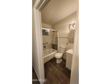 Discover this cozy home in Oakmont Palms. Open layout with on Sun City North Golf Course in Arizona - for sale on GolfHomes.com, golf home, golf lot