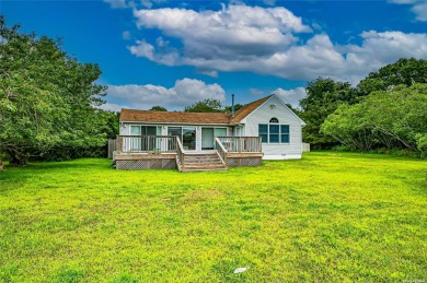 SOUTHAMPTON WATERFRONT -This 2 bedroom 2 bath home located South on Southampton Golf Club in New York - for sale on GolfHomes.com, golf home, golf lot