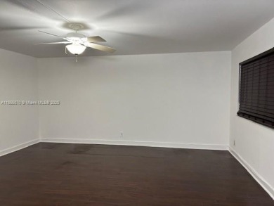 Priced to Sell Quickly! Don't miss this 2-bedroom, 2-bath on Addison Reserve in Florida - for sale on GolfHomes.com, golf home, golf lot