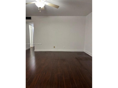 Priced to Sell Quickly! Don't miss this 2-bedroom, 2-bath on Addison Reserve in Florida - for sale on GolfHomes.com, golf home, golf lot