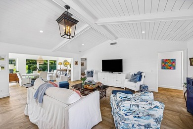 Beautifully remodeled 3 bedroom 3 bath villa with garage in the on Quail Ridge Golf Course and Country Club in Florida - for sale on GolfHomes.com, golf home, golf lot