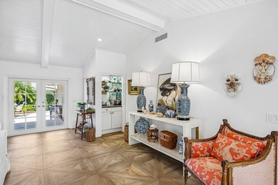 Beautifully remodeled 3 bedroom 3 bath villa with garage in the on Quail Ridge Golf Course and Country Club in Florida - for sale on GolfHomes.com, golf home, golf lot