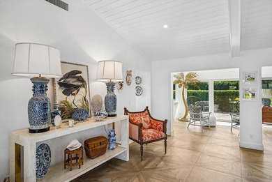 Beautifully remodeled 3 bedroom 3 bath villa with garage in the on Quail Ridge Golf Course and Country Club in Florida - for sale on GolfHomes.com, golf home, golf lot