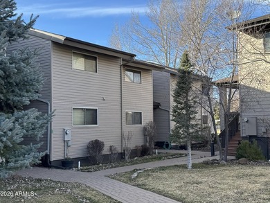 Enjoy this remodelled 2 bedroom, 2 bath, with large loft on Pinewood Country Club in Arizona - for sale on GolfHomes.com, golf home, golf lot